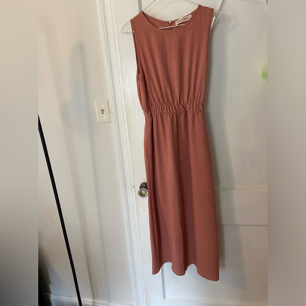 Pink sleevless dress